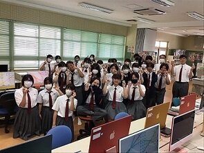 缶バッジ４.jpg